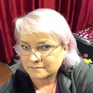 Meet your Posher, Connie